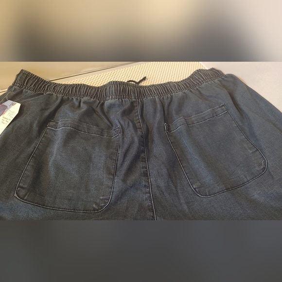 Time and Tru Women's Size XXL (20) Parachute Cargo Jogger Pants Medium Wash NWT - Picture 6 of 7